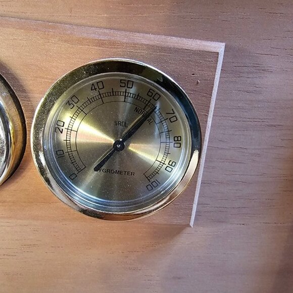 Vintage Humidor Cigar Lined Storage Box with Hygrometer Desktop Wooden Brown - Picture 3 of 7